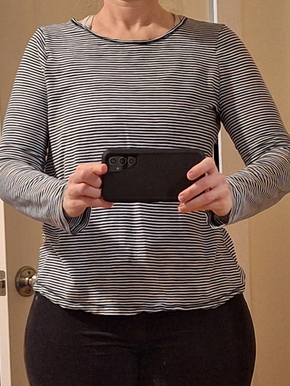🏌‍♂️BANANA REPUBLIC🤾‍♀️Blue White Striped, Long Sleeve Tee